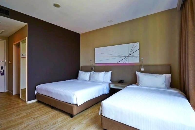 Q Damansara By Trillionz Hotel Petaling Jaya Ngoại thất bức ảnh